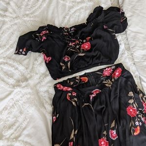 Cute boho black floral skirt 2-piece